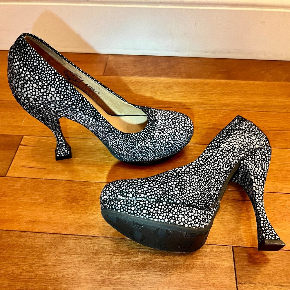 Fluevog Memories Hi Trophy Blackfish Platform Pumps Size 8
